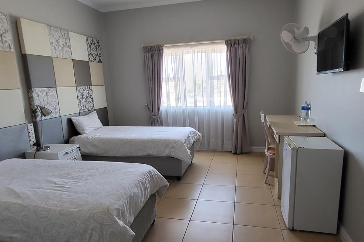 Shalimar Gardens Hotel Cape Town Room photo
