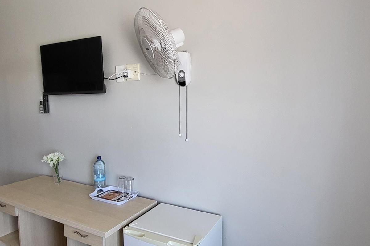 Shalimar Gardens Hotel Cape Town Room photo