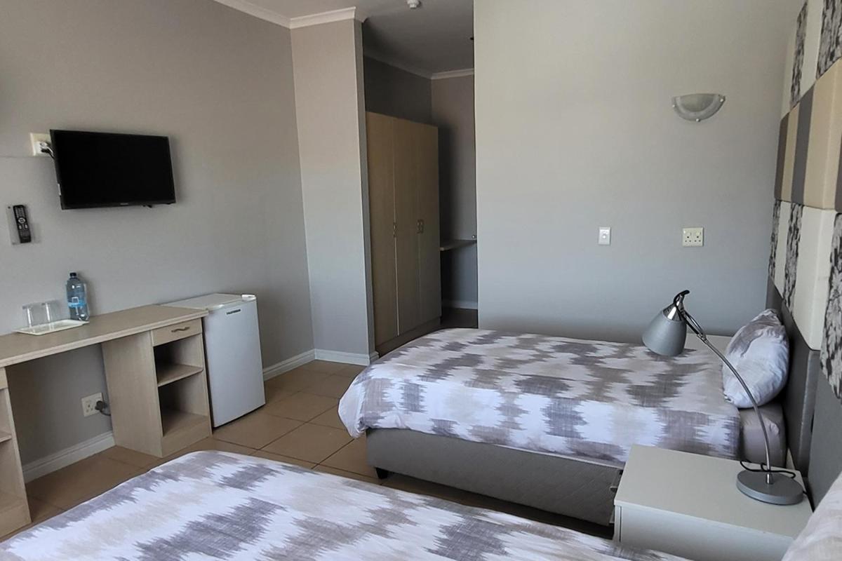 Shalimar Gardens Hotel Cape Town Room photo