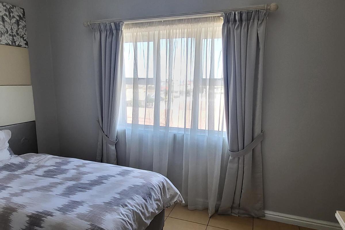 Shalimar Gardens Hotel Cape Town Room photo